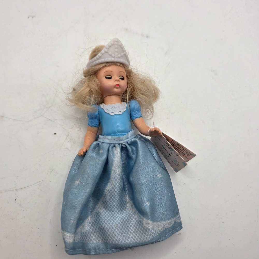 2010 Madame Alexander Cinderella Doll McDonald's Happy Meal 5" #3 w/ Tag